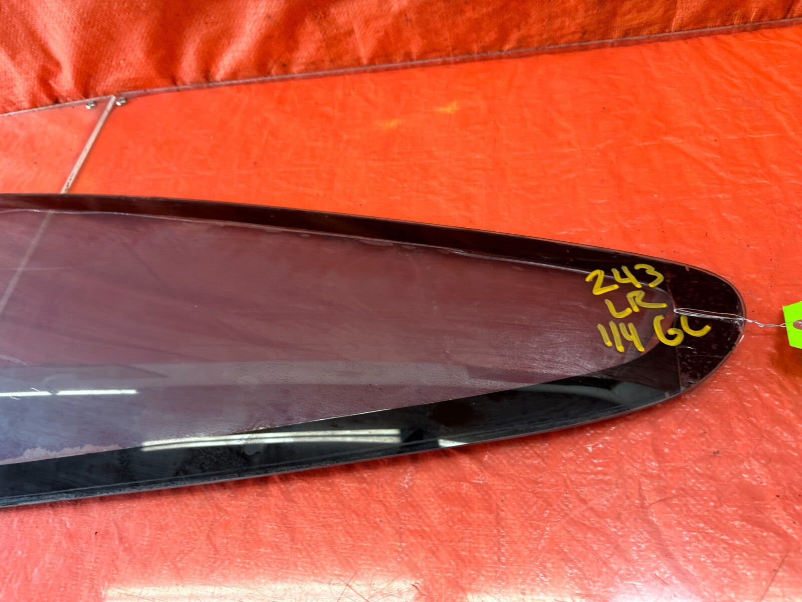 88 91 HONDA CRX   DRIVER LEFT REAR 1/4 GLASS WINDOW   OEM FACTORY #2432