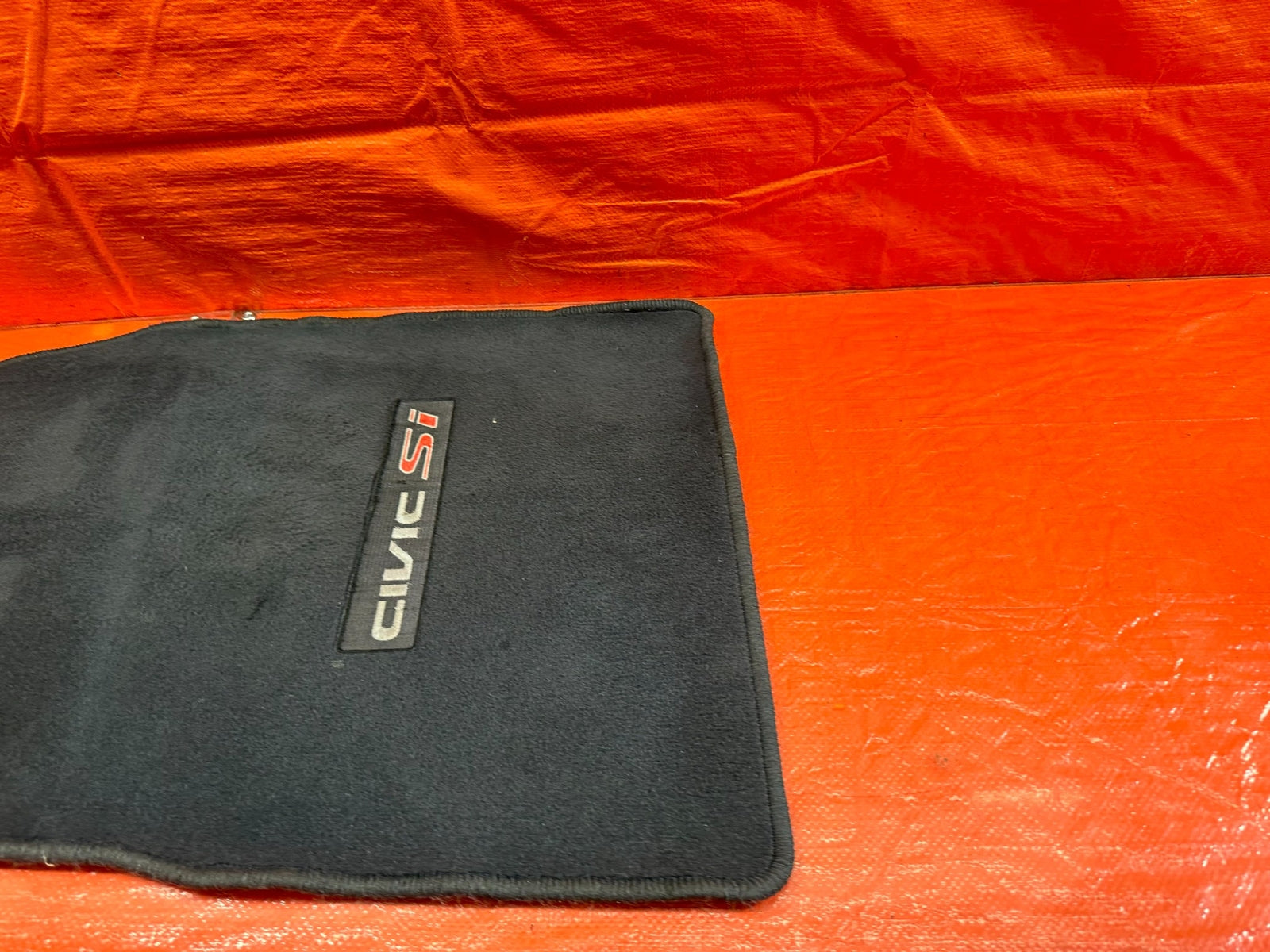 02 05 HONDA CIVIC SI EP3 HATCHBACK PASSENGER RIGHT FLOOR MAT RUG CARPET OEM #2135