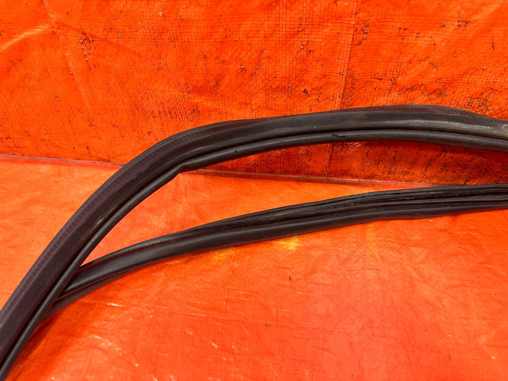 INFINITI G37 CONVERTIBLE CHASSIS TO DOOR OPEN TRIM STRIP LEFT RIGHT OEM 3294