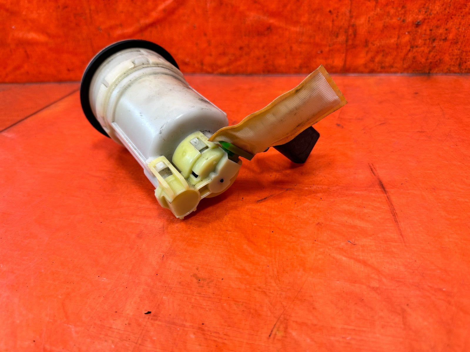SCION TC FUEL PUMP   77020 211506