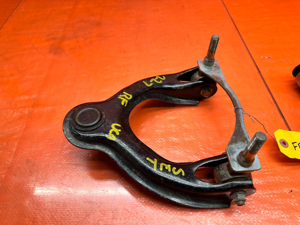93 97 HONDA DEL SOL   FRONT UPPER CONTROL ARMS LEFT & RIGHT SET   OEM #227 **3