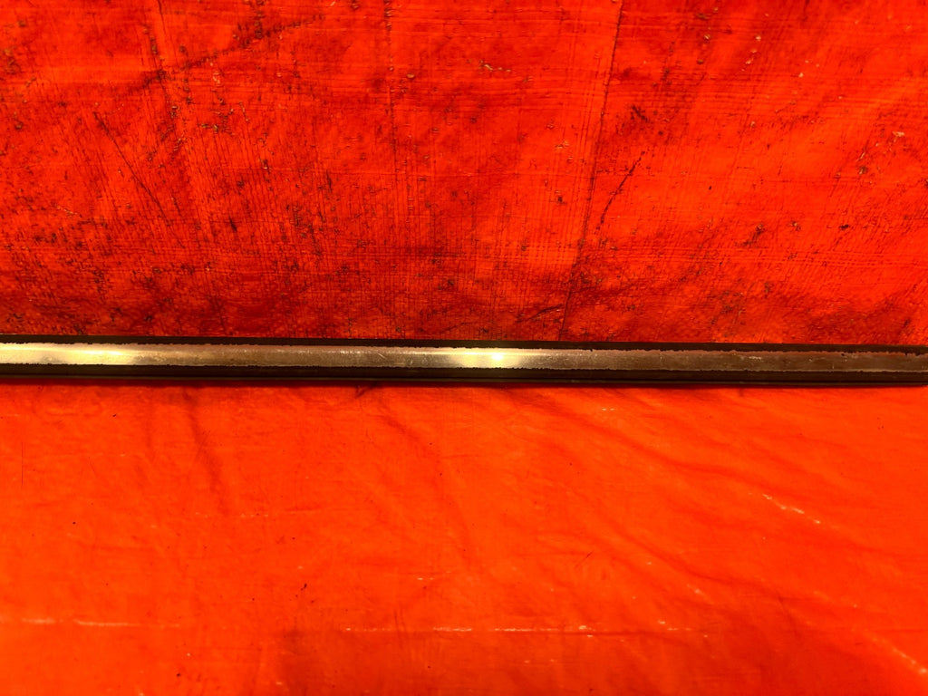 02 05 HONDA CIVIC SI EP3 HATCH   RIGHT FRONT EXTERIOR WINDOW GLASS TRIM OEM #21314