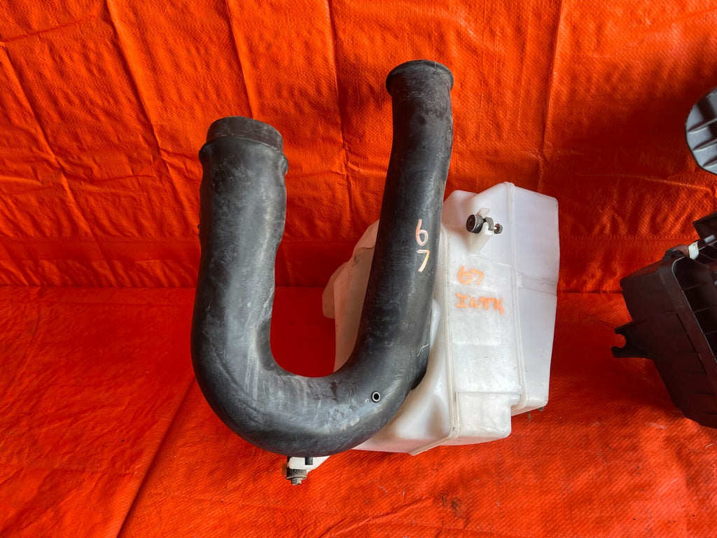 99 01 HONDA CR V CRV FACTORY AIR INTAKE SYSTEM ARM BOX FILTER RESONATOR OEM #677