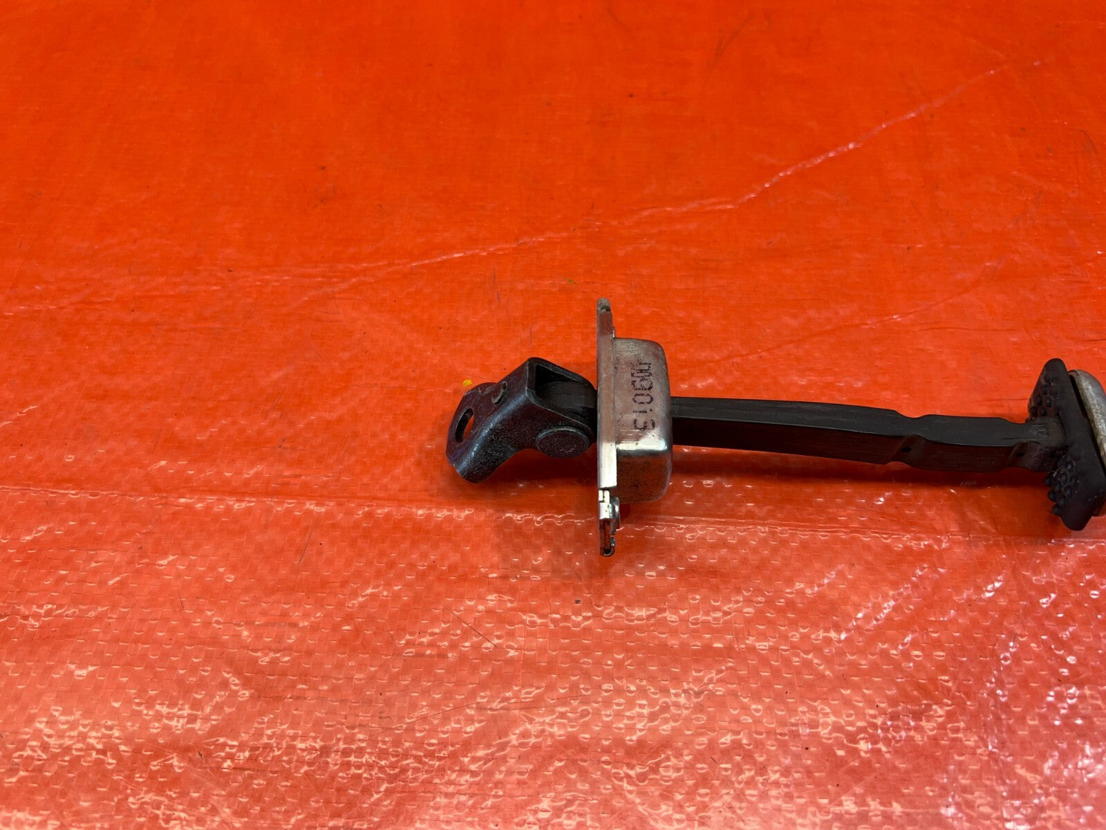 06 11 CIVIC 4D SEDAN   PASSENGER RIGHT REAR DOOR CHECKER HINGE ARM STOPPER #20312
