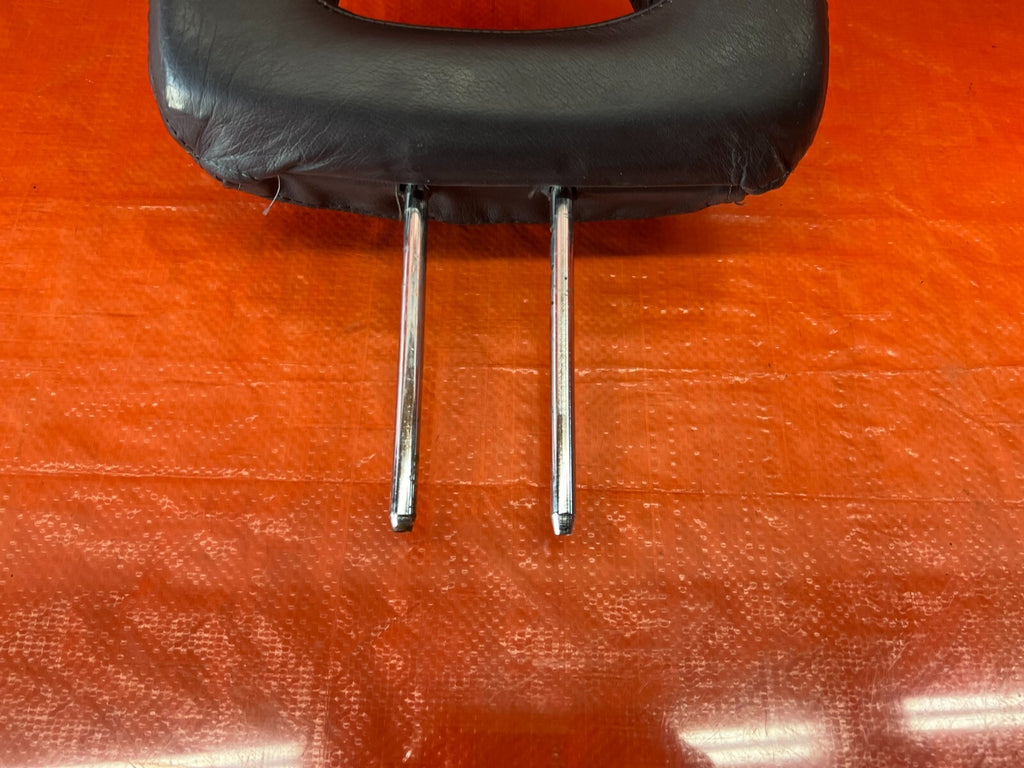94 01 ACURA INTEGRA   BLACK LEATHER FRONT SEAT   HEAD REST   OEM #1443