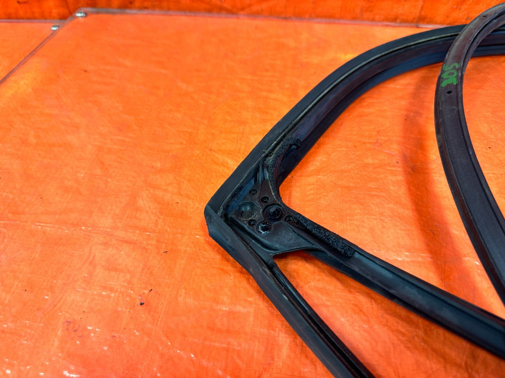 09-14 ACURA TSX - DRIVER LEFT REAR DOOR - WEATHER STRIP TRIM SEAL GASKET OEM 3055