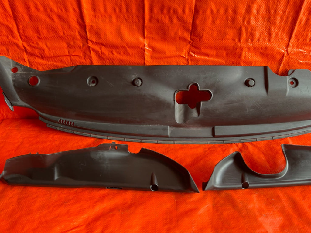 07 11 HONDA CIVIC SI SEDAN   FENDER & RADIATOR TRIM SET   LEFT RIGHT   OEM #666