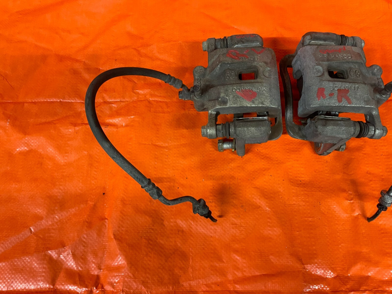 2010 10 HYUNDAI GENESIS   2D COUPE   2.0T BASE   REAR BRAKE CALIPERS LEFT RIGHT4