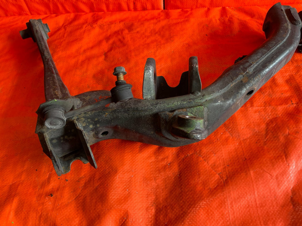 05 10 SCION TC   PASSENGER RIGHT   REAR   LOWER CONTROL ARM   48710 21030   OEM5