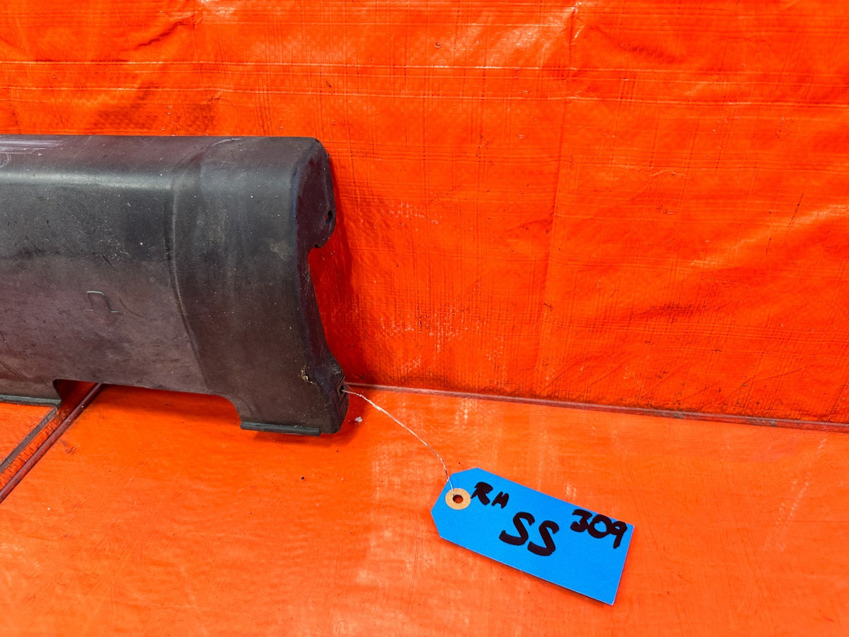 94-01 ACURA INTEGRA - 2 DOOR - SIDE SKIRT ROCKER MODLING RIGHT SIDE OEM #3091