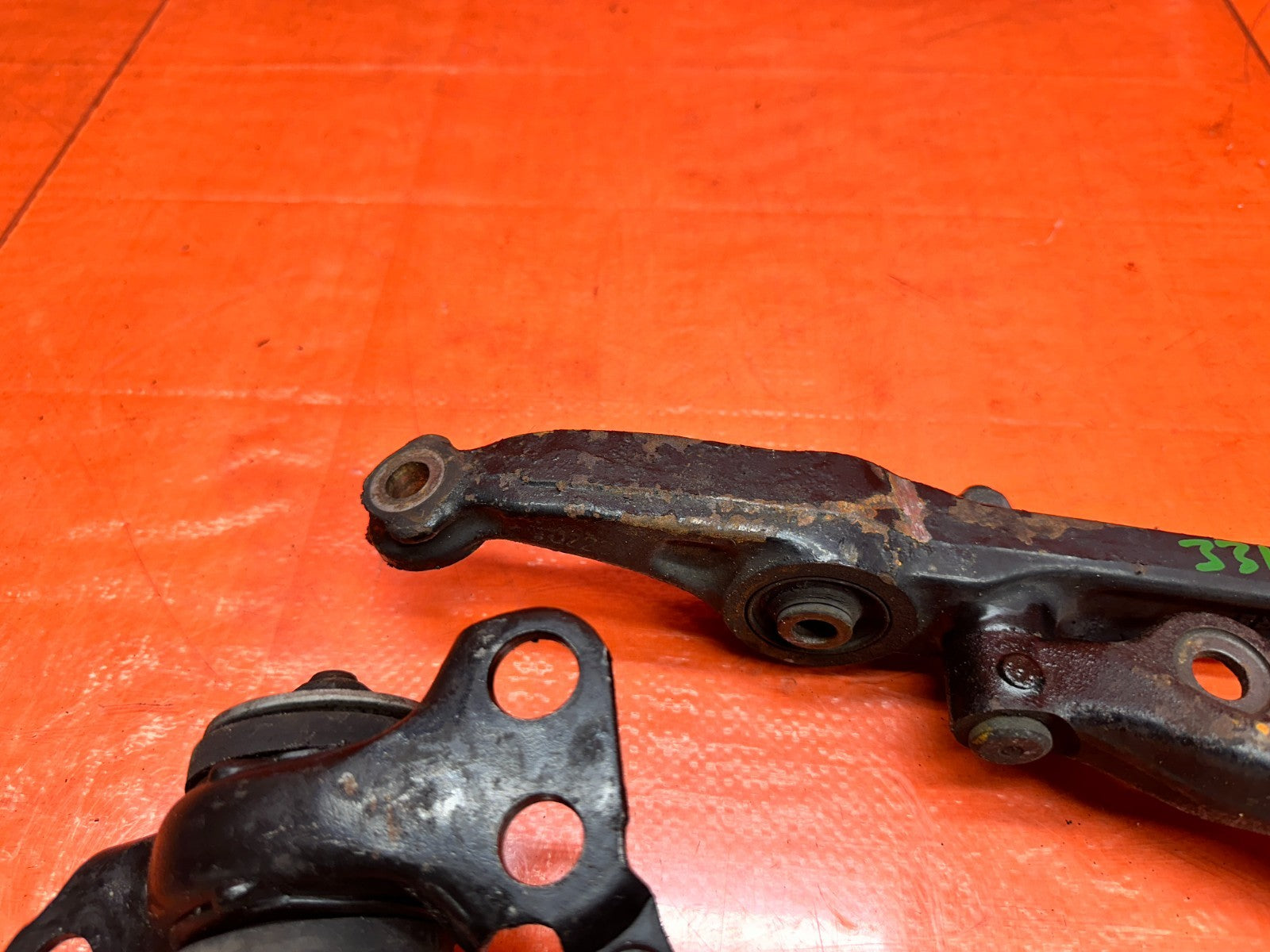 94 01 ACURA INTEGRA FRONT LOWER CONTROL ARMS LCA LEFT RIGHT PAIR OEM #3318
