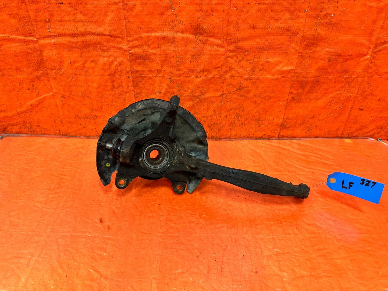 92 95 HONDA CIVIC   EX MODEL   DRIVER LEFT FRONT SPINDLE KNUCKLE HUB   3276