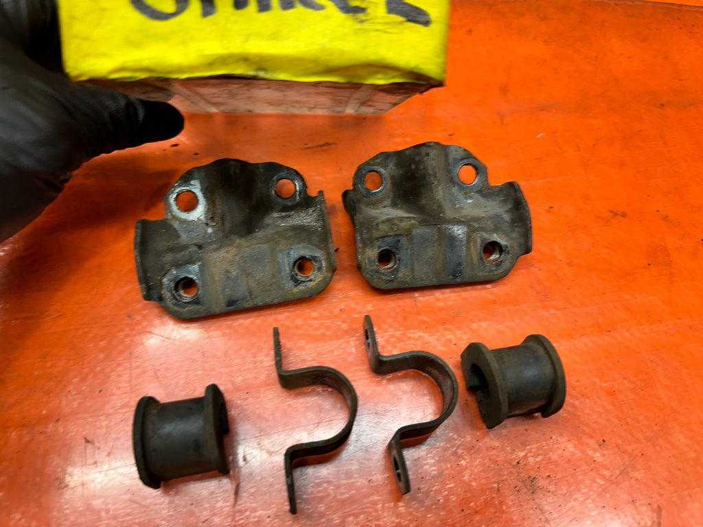 94-01 ACURA INTEGRA REAR SWAY STABILIZER BAR MOUNT BRACKETS PAIR OEM #3409