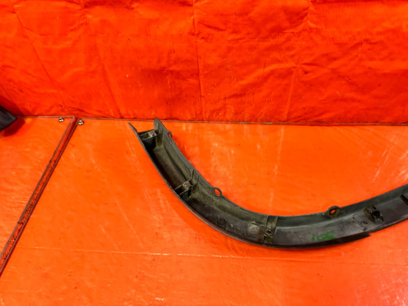97 01 HONDA CR V CRV   DRIVER LEFT REAR   FENDER TRIM FENDER ARCH   OEM #3019