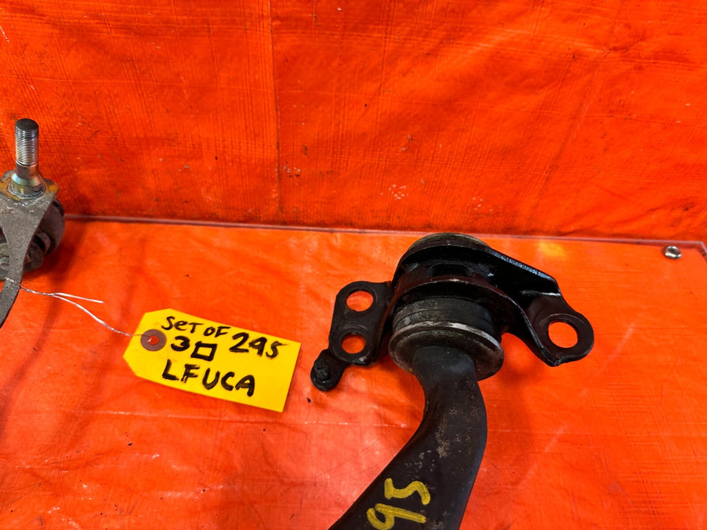 93 97 HONDA DEL SOL S & SI DRIVER LEFT FRONT SPINDLE KNUCKLE HUB & ARMS OEM #2951