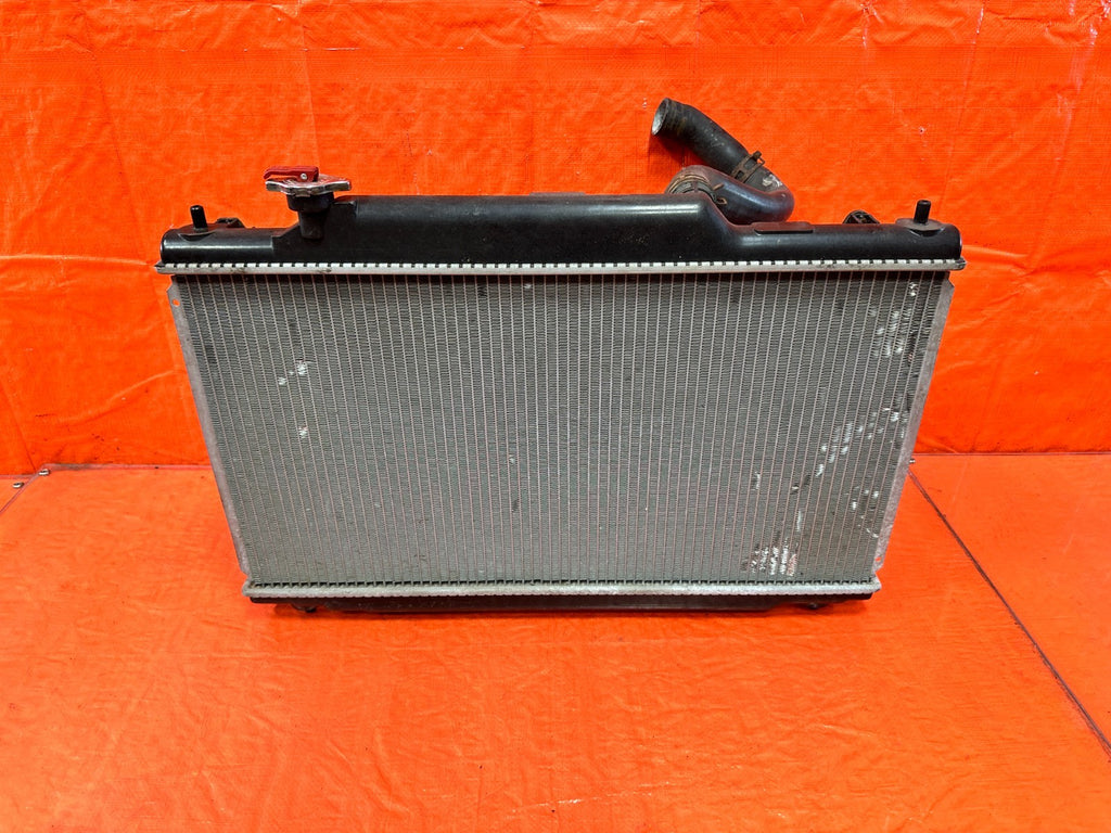 02 05 HONDA CIVIC SI EP3   RADIATOR W/ BOTH COOLING FANS & OVERFLOW TANK OEM 3065