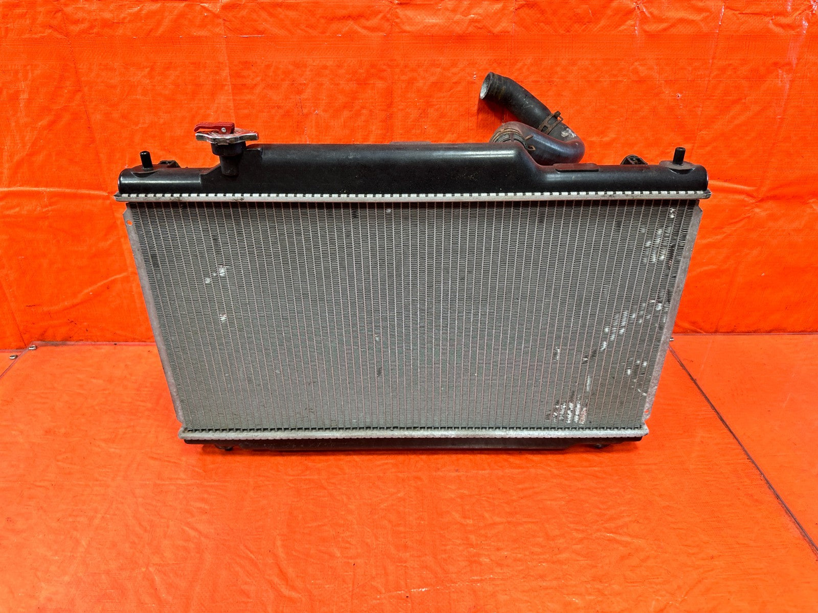 02 05 HONDA CIVIC SI EP3   RADIATOR W/ BOTH COOLING FANS & OVERFLOW TANK OEM 3065