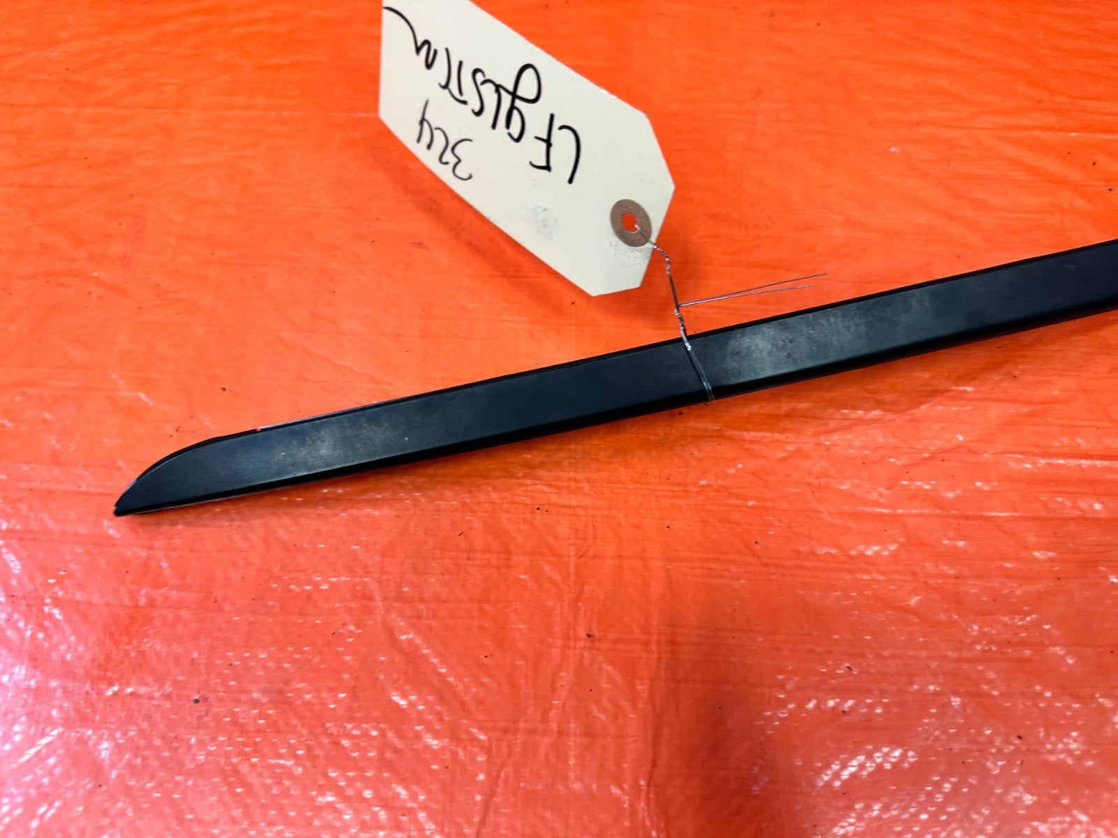 18 22 HONDA ACCORD   DRIVER LEFT EXTERIOR WINDSHIELD TRIM PLASTIC   OEM #3247