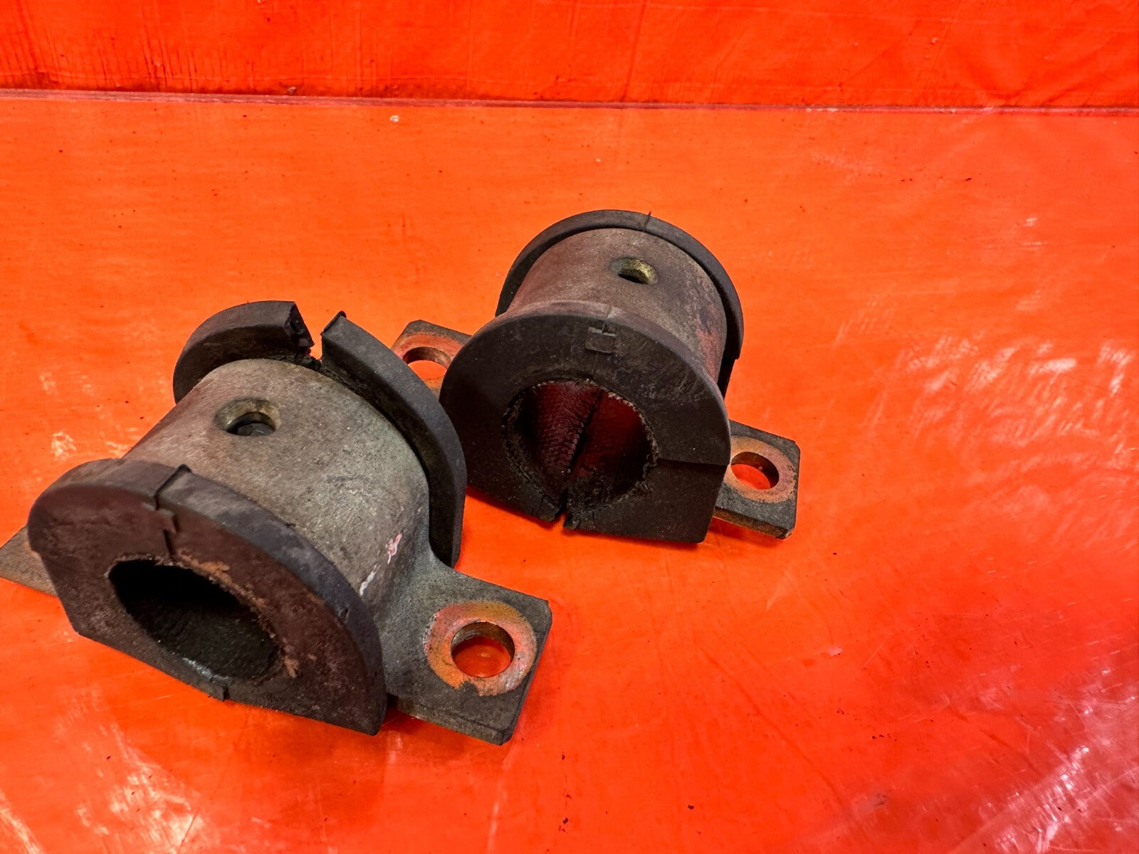 03 06 LANCER EVOLUTION VIII 8 EVO IX 9   FRONT SWAY BAR BRACKETS OEM #EVO97