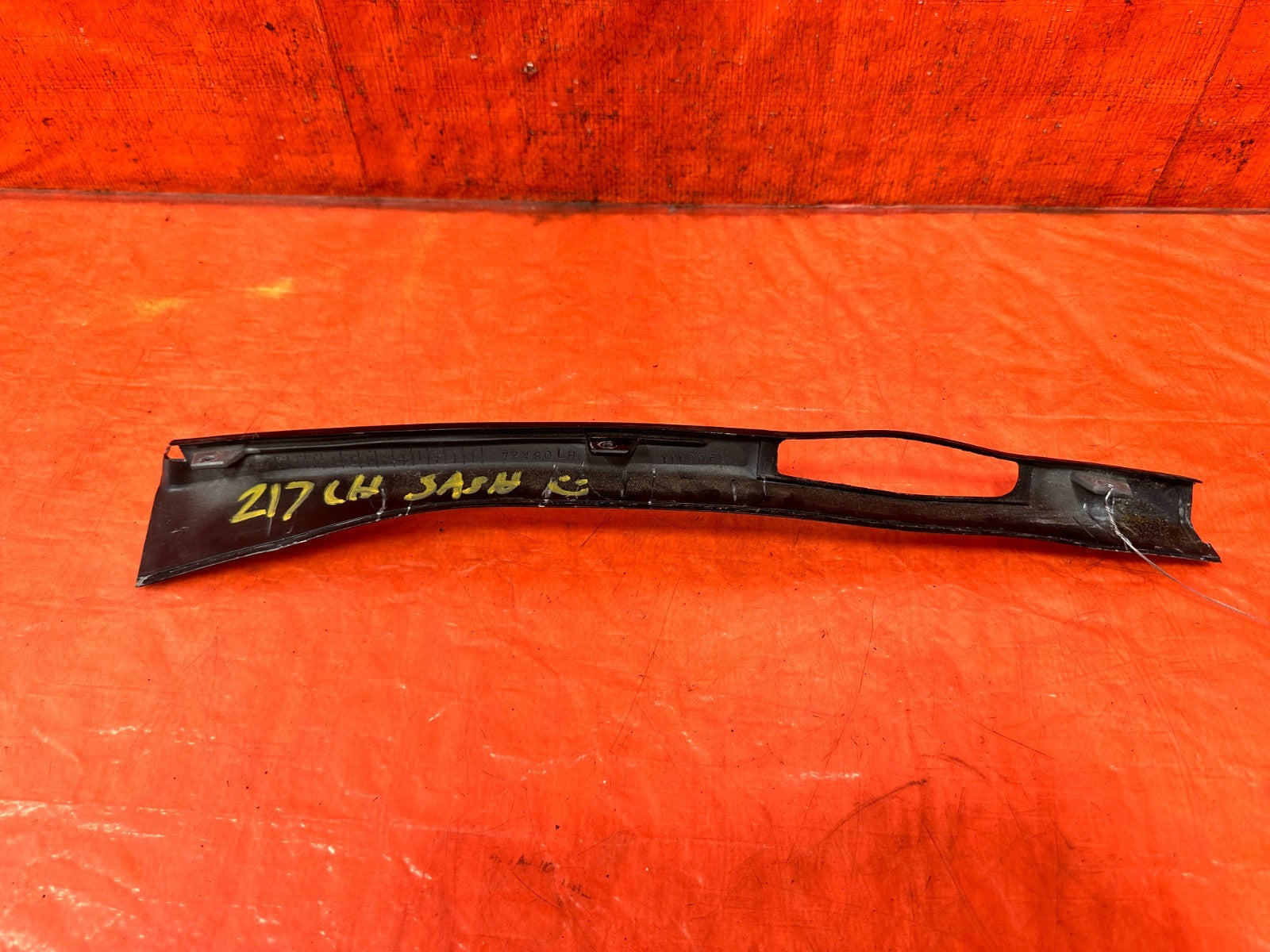 90 91 HONDA CIVIC HATCHBACK   LEFT INNER INSIDE OF THE DOOR SASH BRACKET OEM 3173