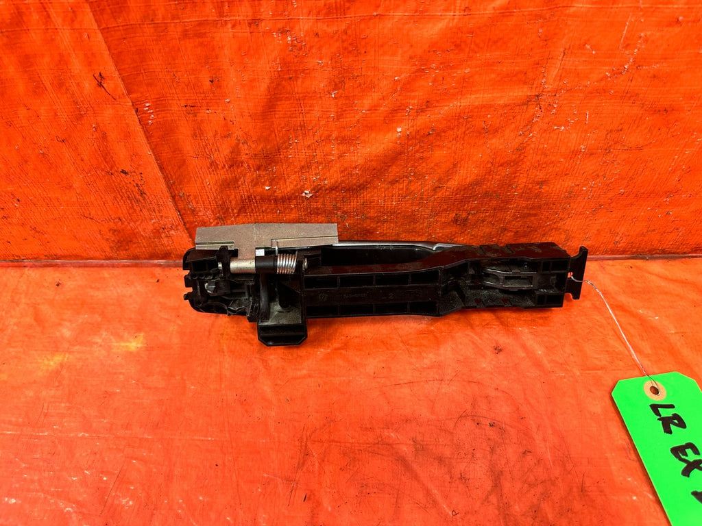 14 20 INFINITI Q50 DRIVER LEFT REAR EXTERIOR DOOR HANDLE W/ CAP AND BASE OEM 3132