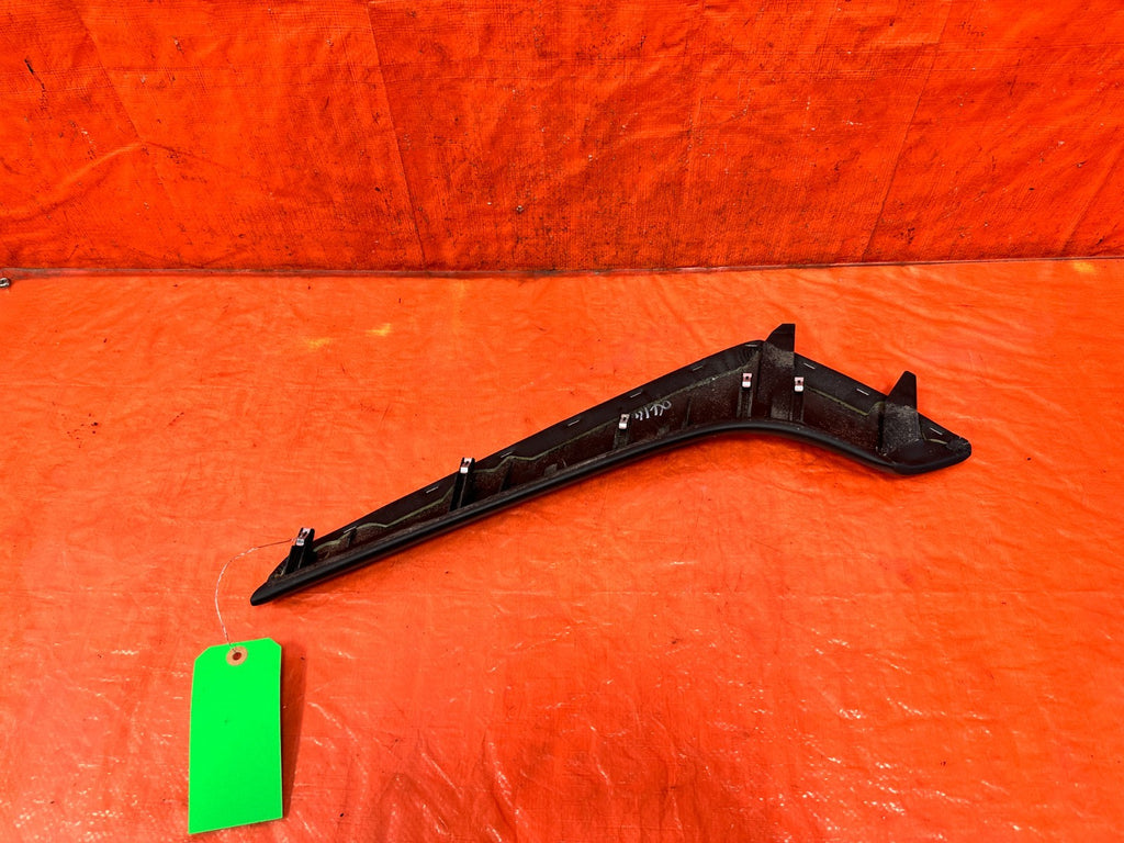 2020 20 INFINITI Q50   PASSENGER RIGHT SHIFTER CONSOLE TRIM   BLACK STITCH 3161
