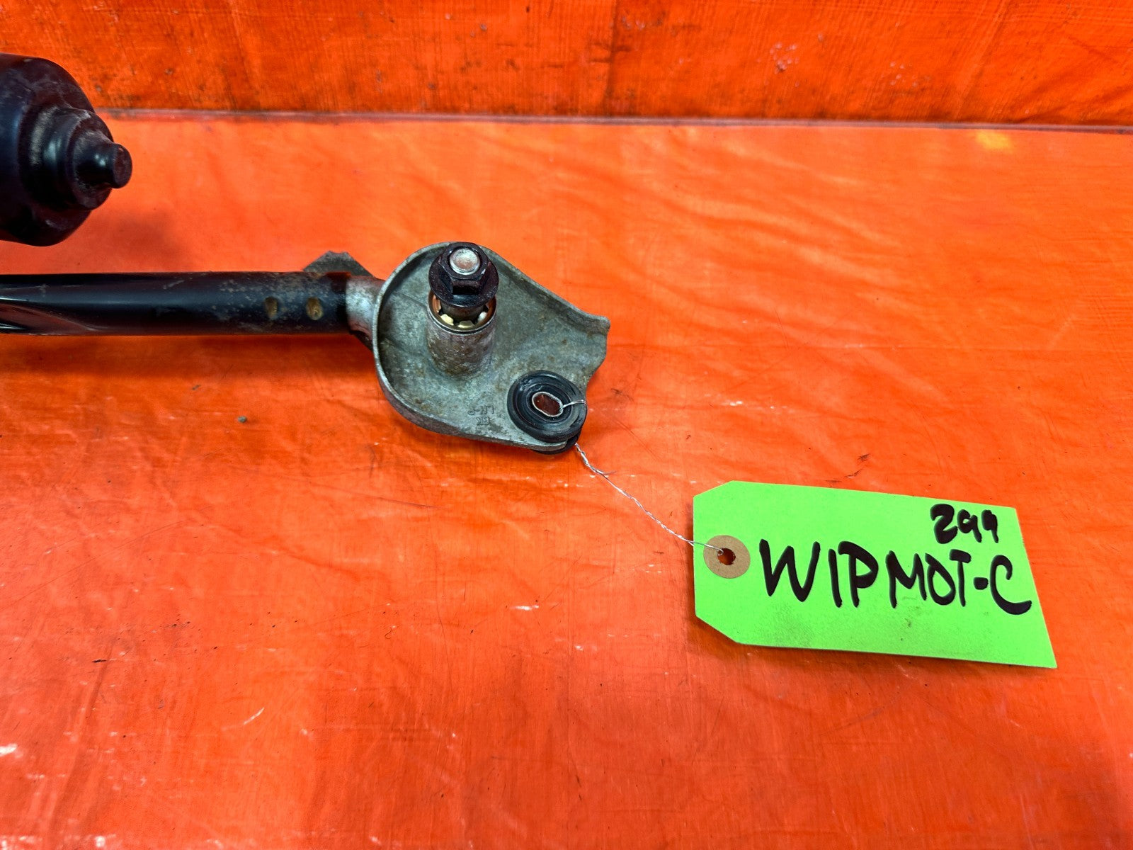 10 16 HYUNDAI GENESIS COUPE WINDSHIELD WIPER MOTOR W/ LINKAGE COMPLETE OEM 2991