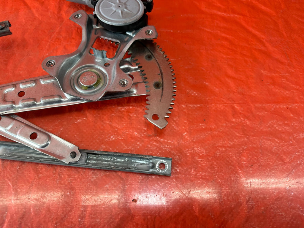 14 20 INFINITI Q50   DRIVER LEFT REAR   WINDOW REGULATOR W/ MOTOR   OEM #2222