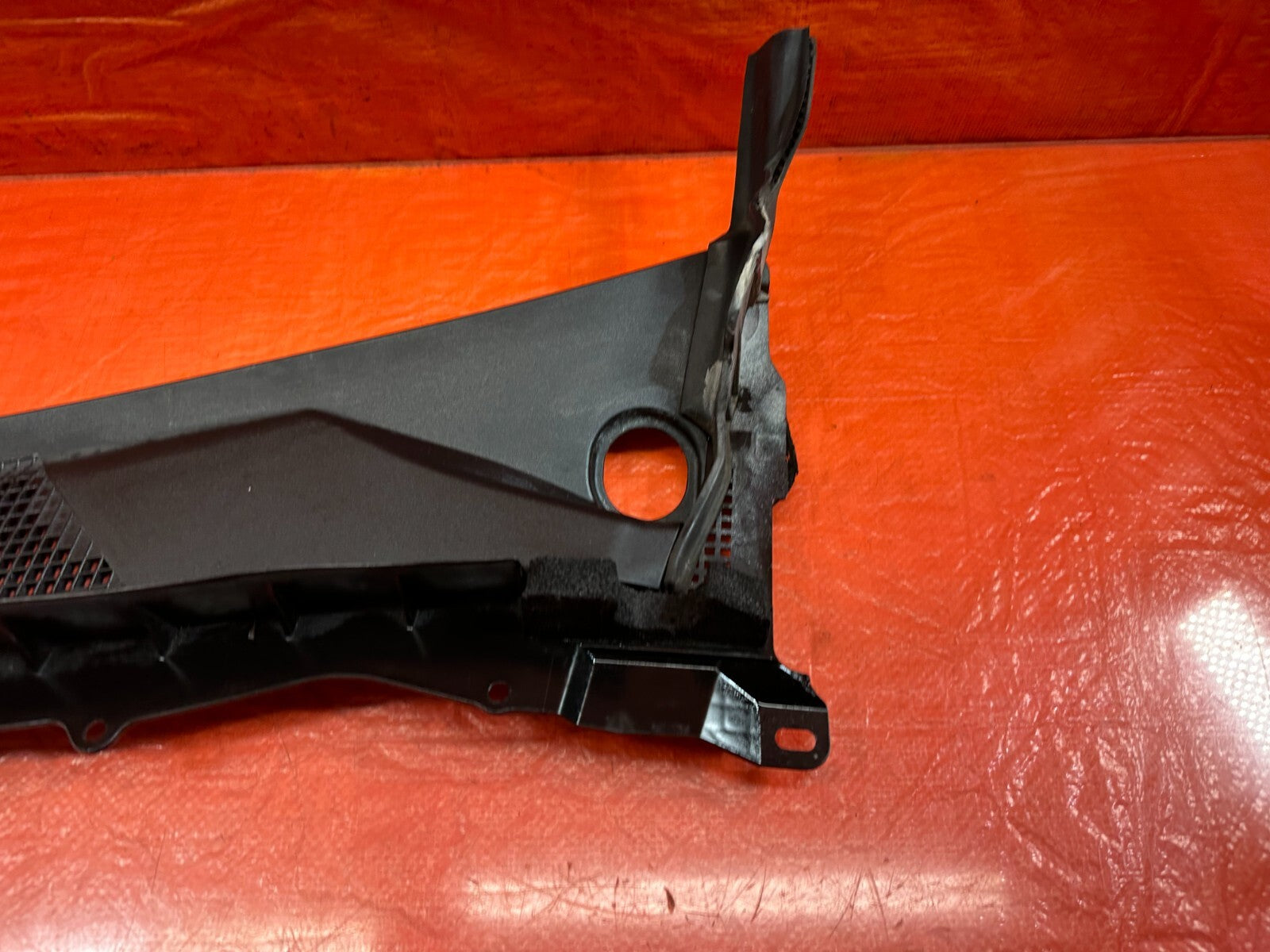 09 13 INFINITI  G37 SEDAN   WIPER COWL   DRIVER SIDE   OEM FACTORY #2382