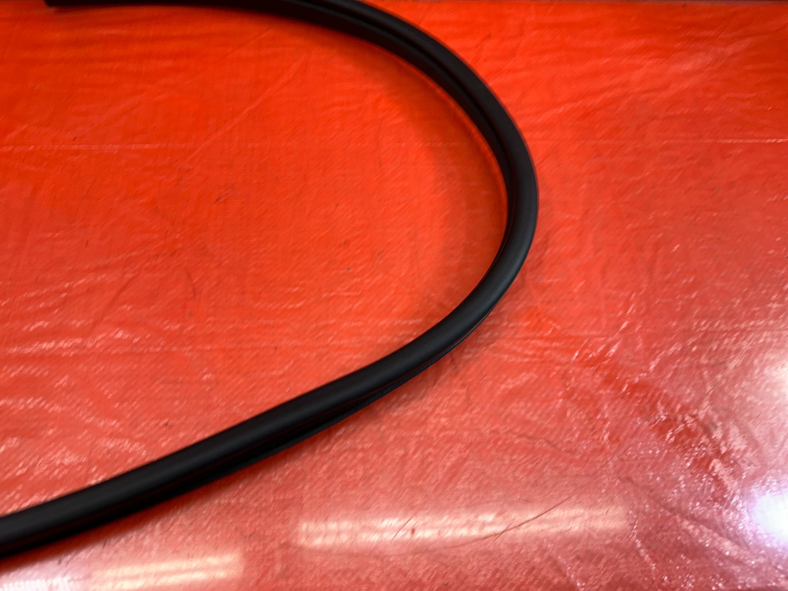 10 16 HYUNDAI GENESIS COUPE ON THE CHASSIS LEFT DOOR WEATHER STRIP SEAL OEM #2197