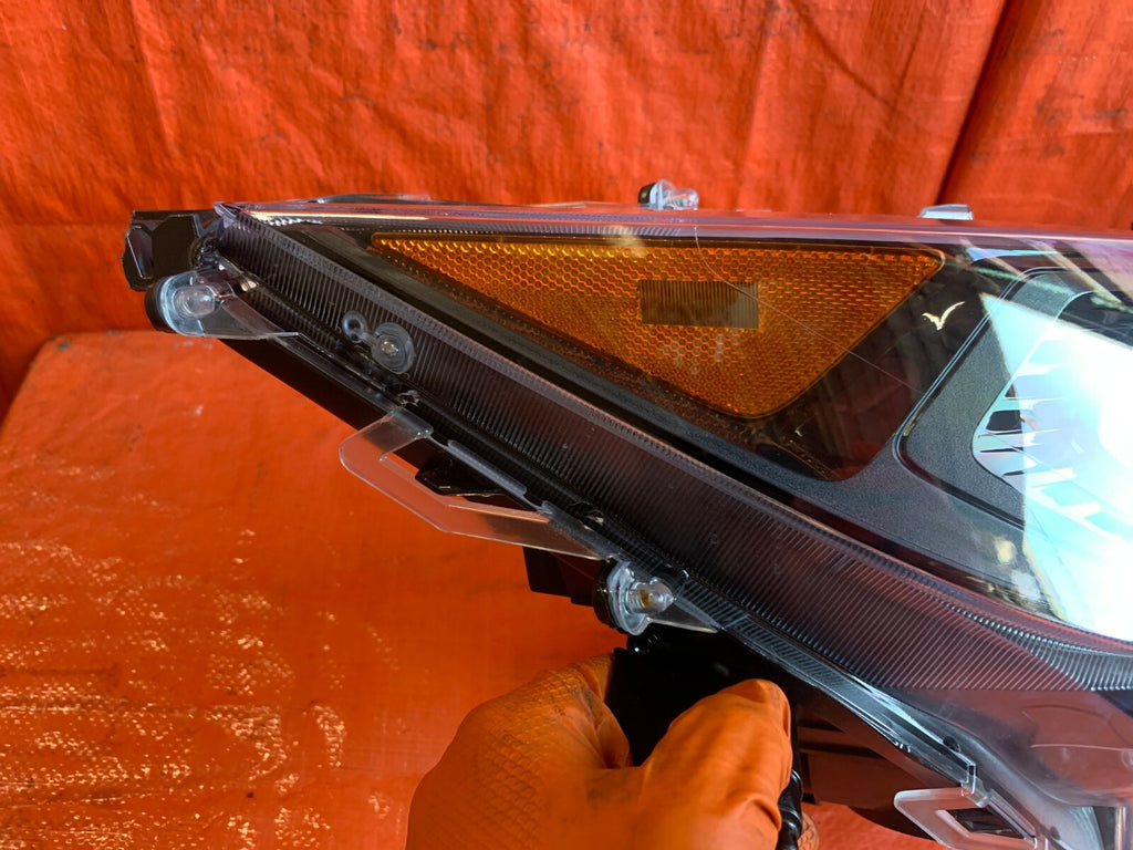 OEM 2019 2020 19 20 TOYOTA RAV4 XLE PASSENGER RIGHT HEADLIGHT BLACK HOUSING LED7