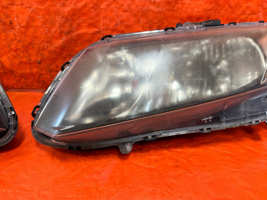 13 15 HONDA CIVIC SEDAN HEADLIGHTS HEADLAMPS   LEFT AND RIGHT HEADLIGHT SET OEM11