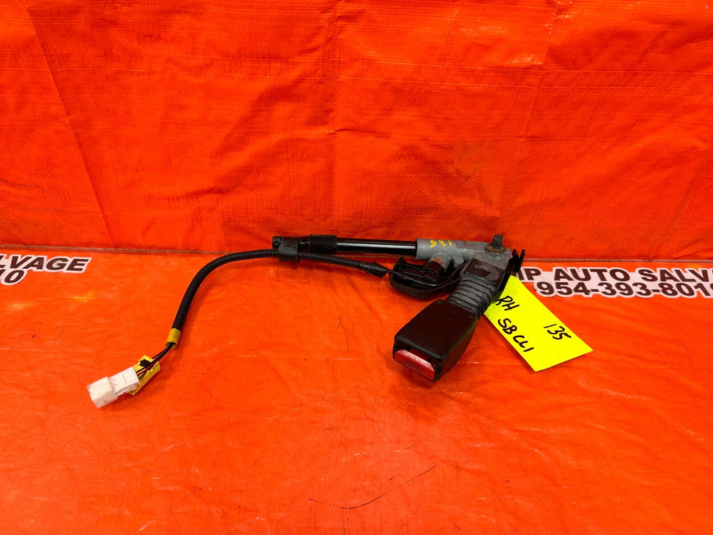 07 11 HONDA CIVIC SI SEDAN   PASSENGER RIGHT FRONT SEAT BELT CLIP BUCKLE OEM 1356