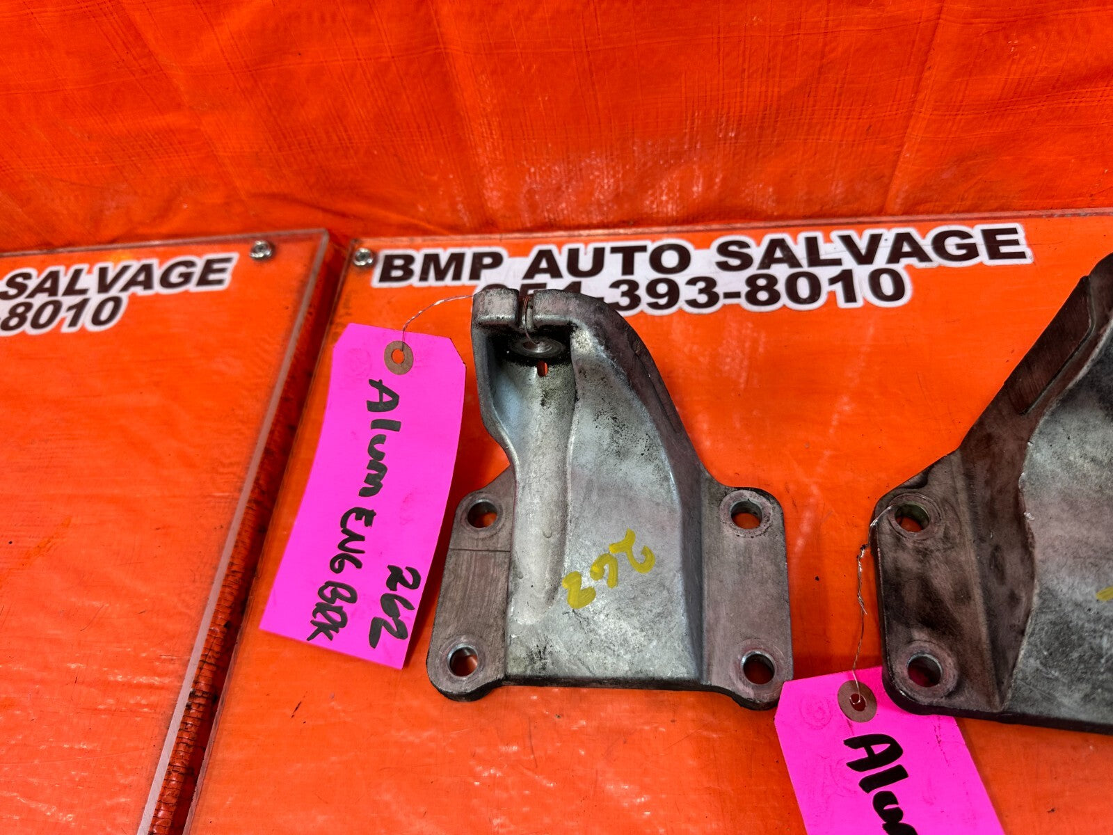 03 09 NISSAN 350Z   LEFT AND RIGHT ALUMINUM ENGINE BLOCK BRACKETS   OEM #2628