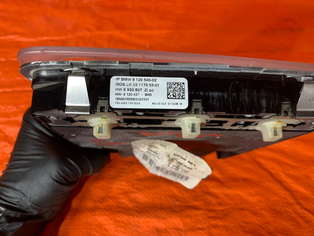 OEM 2007 07 BMW 335Xi 335i AWD SEDAN   FRONT   DOME LIGHT GRAY IN COLOR11