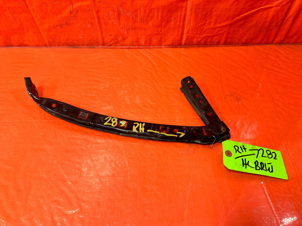 OEM 2008 HONDA CIVIC SI SEDAN PASSENGER RIGHT HEADLIGHT HEADLAMP BRACKET OEM 2821