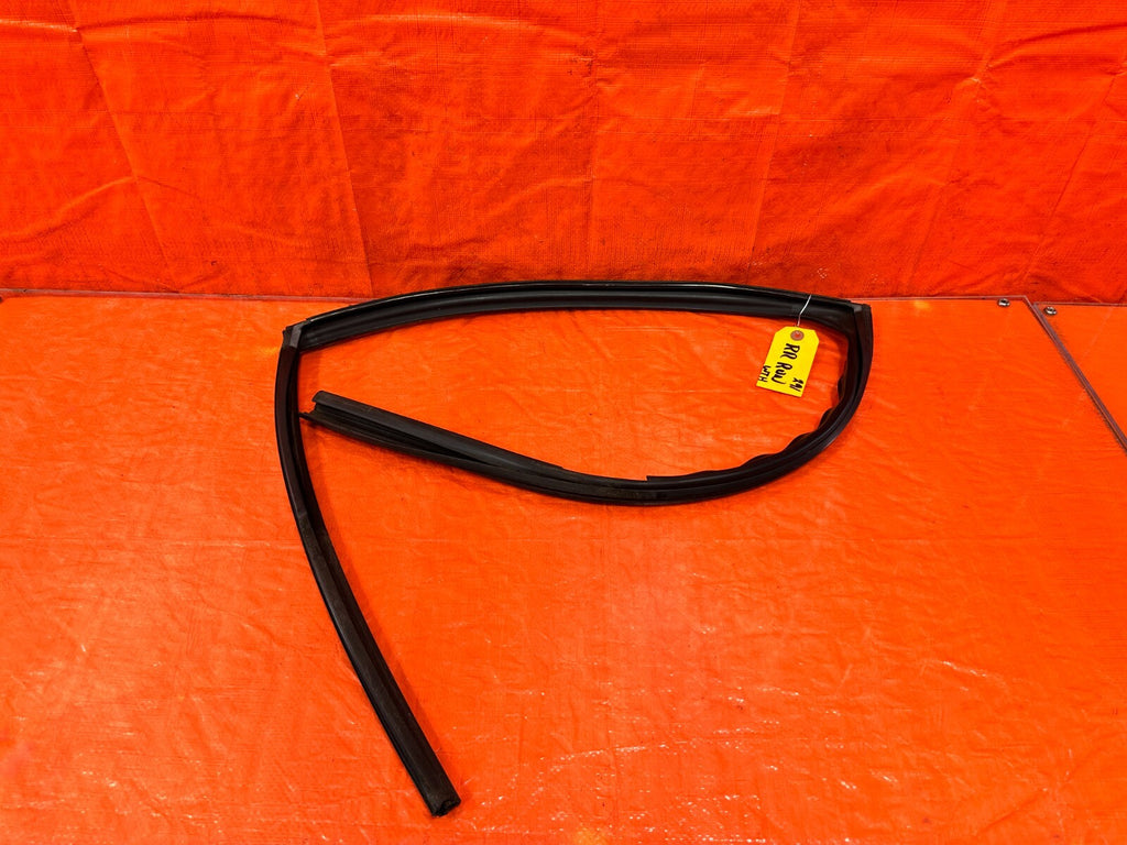 04 08 ACURA TSX PASSENGER RIGHT REAR DOOR WEATHER STRIP TRIM SEAL GASKET OEM 2910