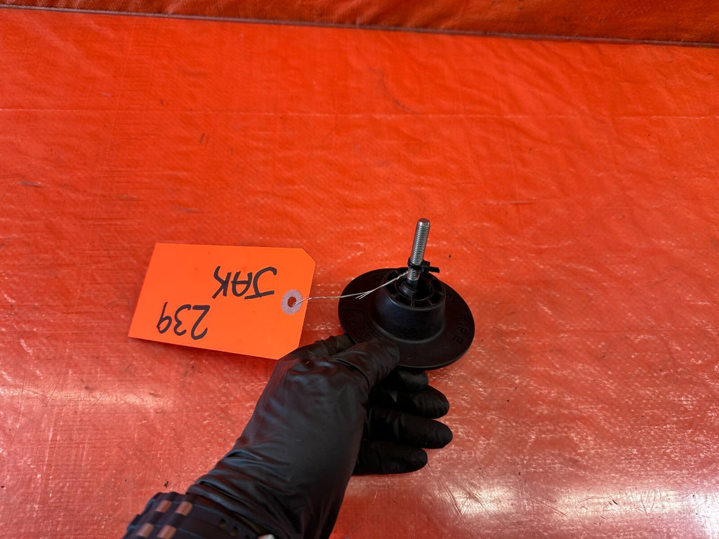 08 12 HONDA ACCORD   SPARE TIRE TIE DOWN ANCHOR BOLT PLATE   OEM #2393