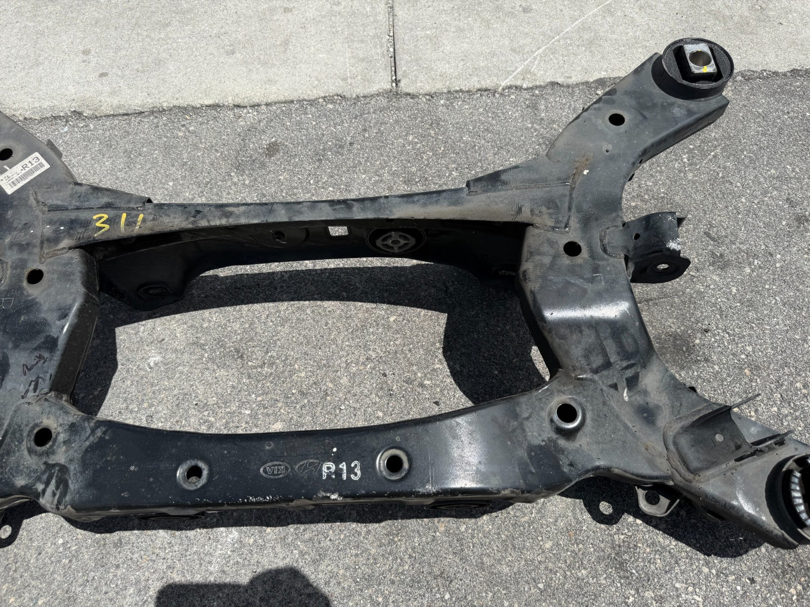 10 16 HYUNDAI GENESIS COUPE   REAR SUBFRAME CROSSMEMBER K FRAME   OEM #30213