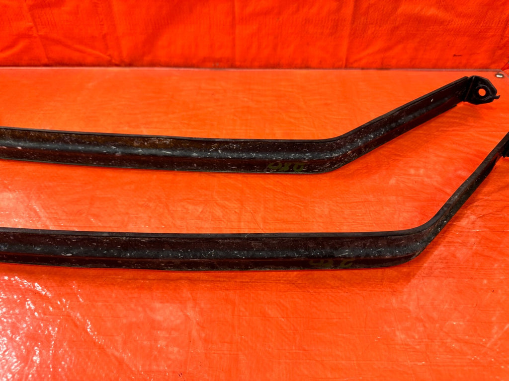 05 06 ACURA RSX   GAS GASOLINE FUEL TANK MOUNTING STRAPS BAND SET   OEM #2802