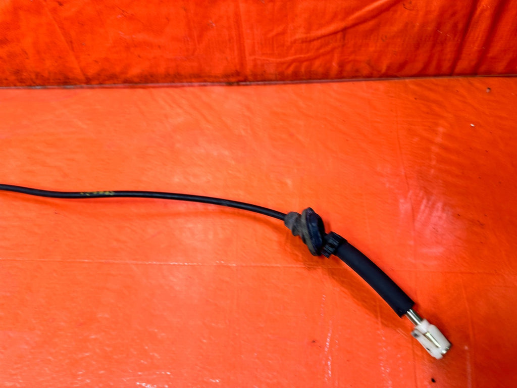 90 91 HONDA CIVIC HATCHBACK   GAUGE CLUSTER SPEEDOMETER CABLE   MANUAL   OEM 3252