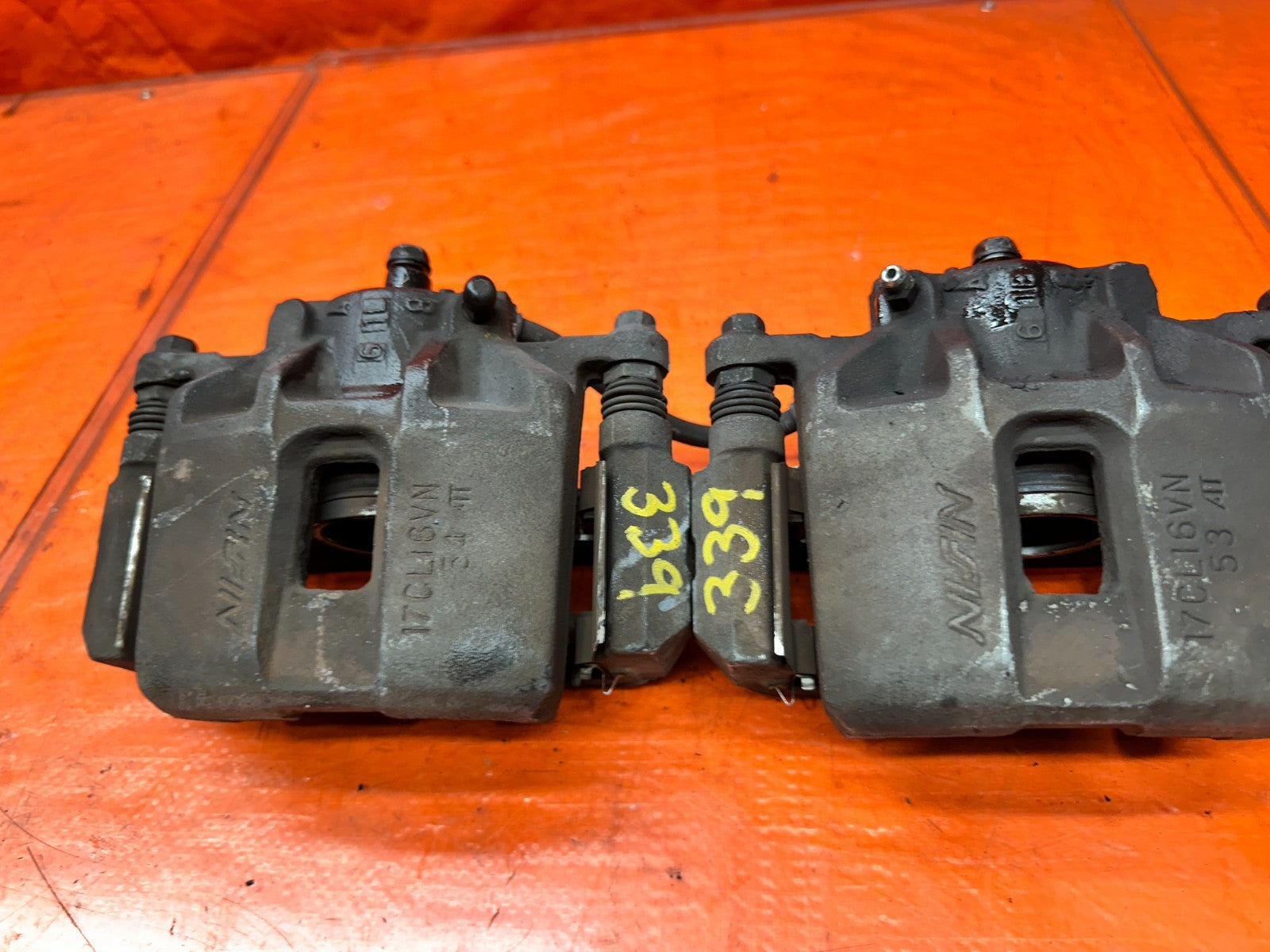 04-05 ACURA TSX 2.4L FRONT BRAKE CALIPERS PAIR LEFT DRIVER RIGHT PASS OEM #33910