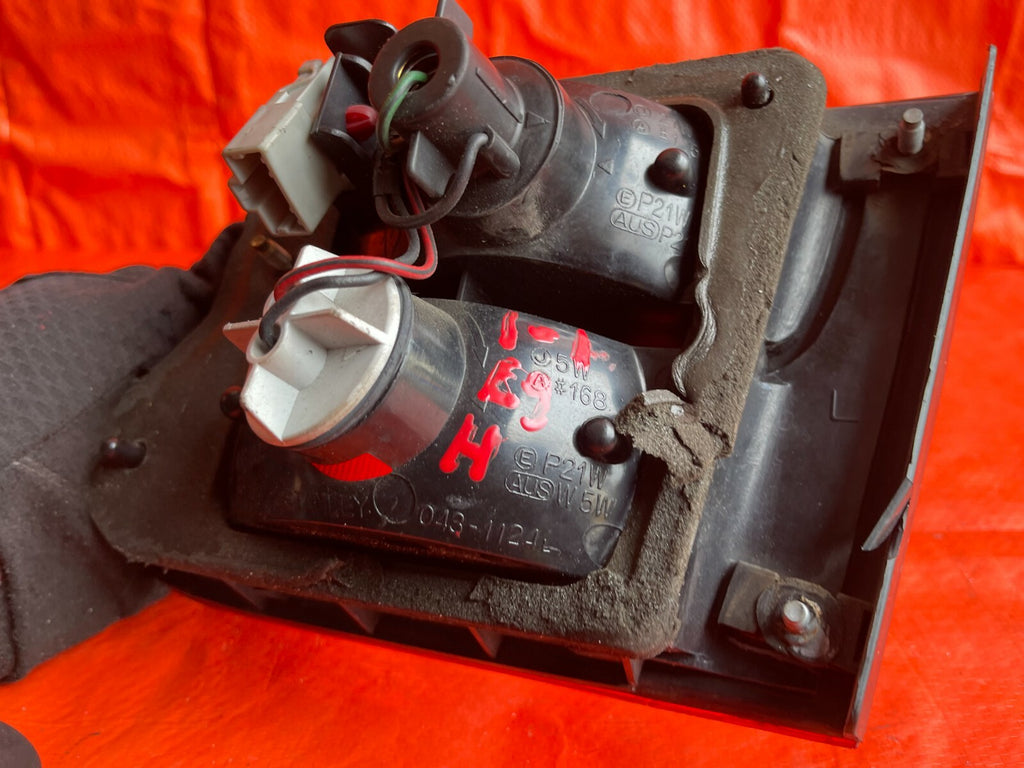 92 95 HONDA CIVIC   JDM EGS SiR II HATCHBACK   DRIVER LEFT INNER TAIL LIGHT LAMP11