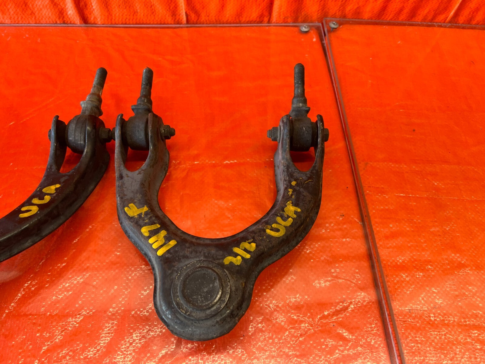 92 95 HONDA CIVIC CX DX   FRONT UPPER CONTROL ARM SET LEFT & RIGHT ARMS OEM #1474