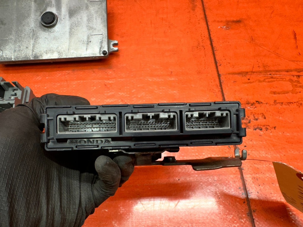 13 15 HONDA CIVIC SI 2.4L ECU FUSE BOX IGNITION SWITCH IMMOBILIZER KEY SET 3349