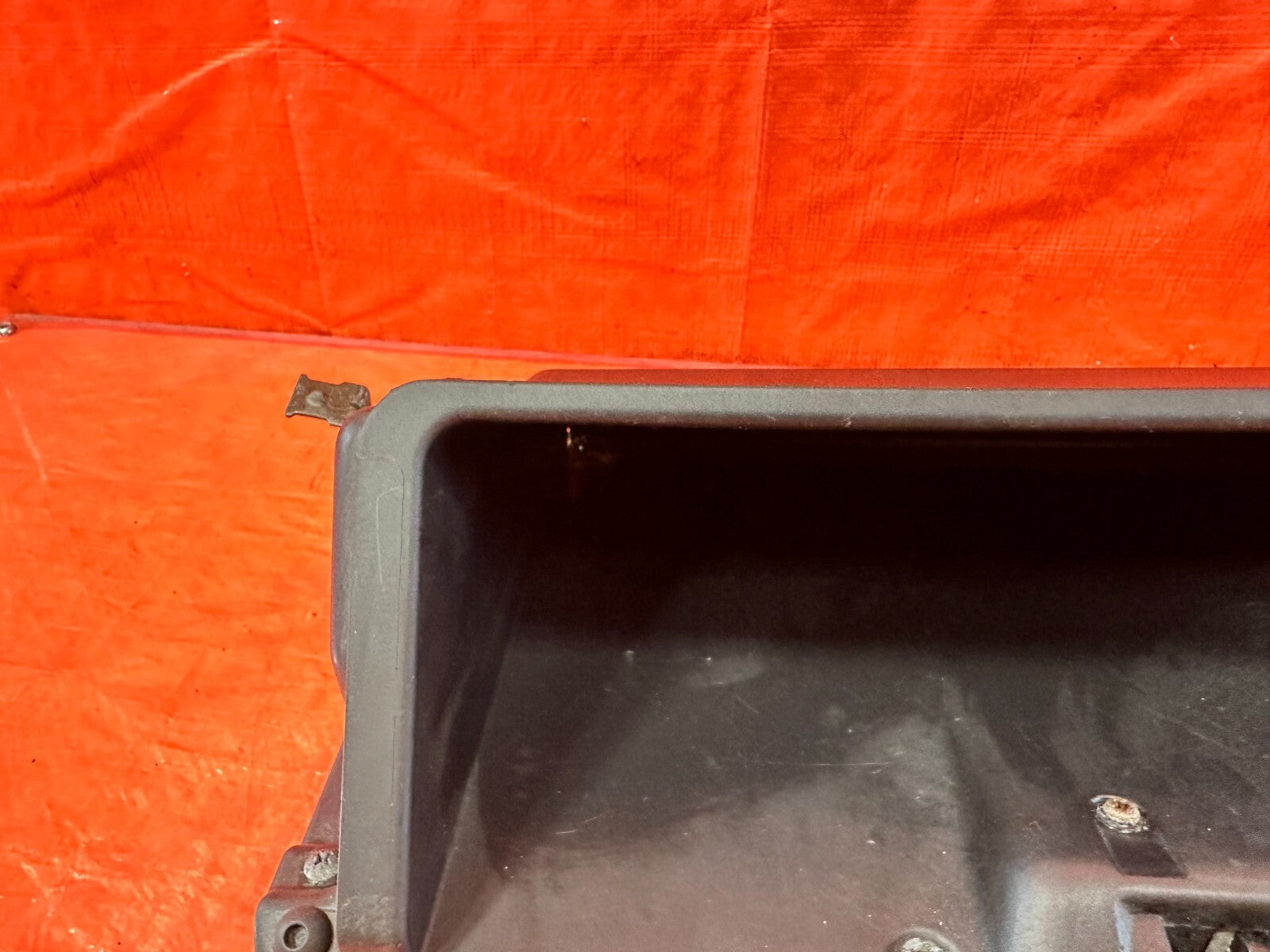 94 01 ACURA INTEGRA 2 & 4 DOOR   GLOVE BOX   BLACK   COLOR   OEM #2749