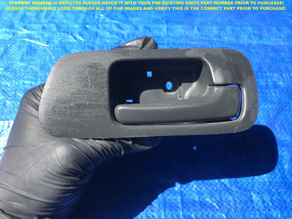OEM 1996 97 1998  HONDA CIVIC SEDAN PASSENGER RIGHT FRONT INTERIOR DOOR HANDLE0