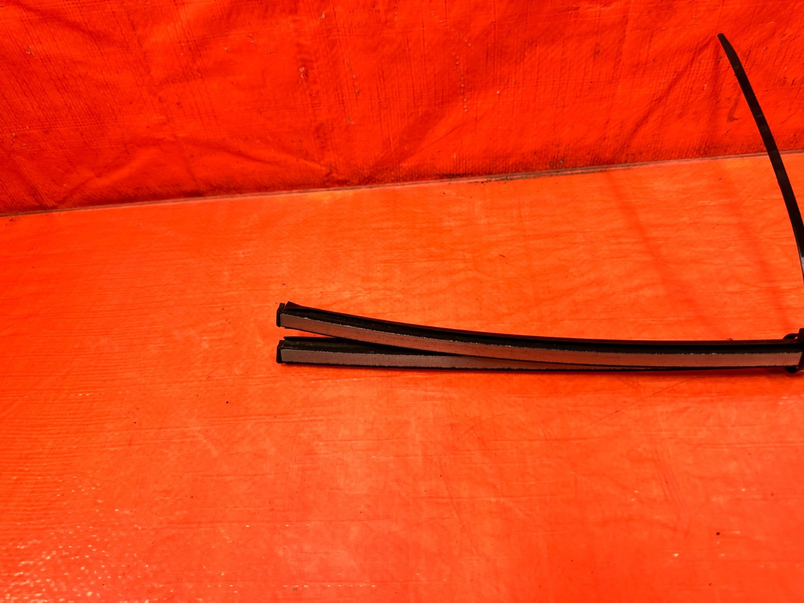 08 15 INFINITI G37 & Q60   2D COUPE   ROOF TRIM WEATHER STRIP SET   LEFT & RIGHT7