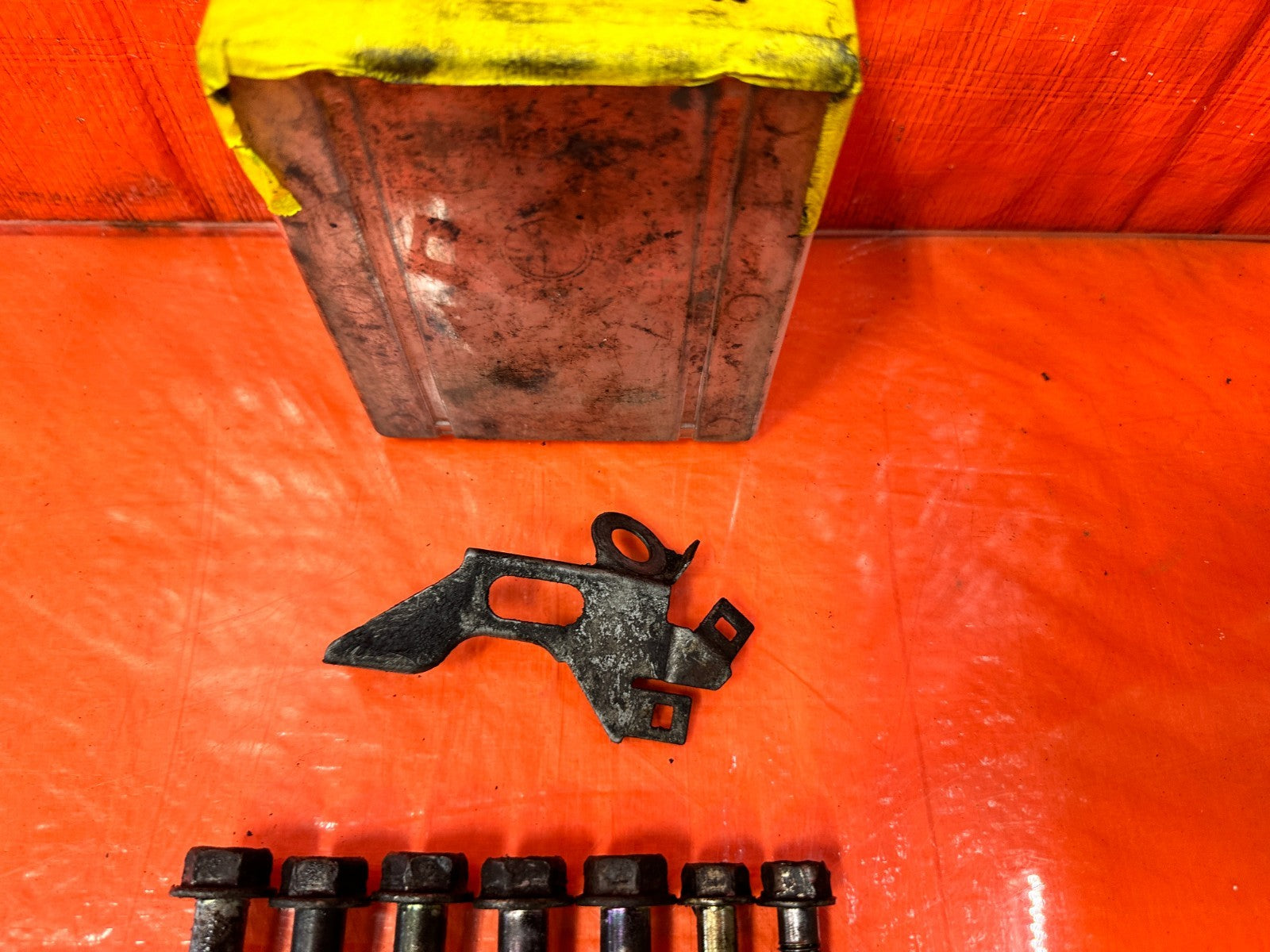 92 95 HONDA CIVIC   TRANSMISSION BELL HOUSING BOLTS HARDWARE B16 B17 D16 OEM 3275
