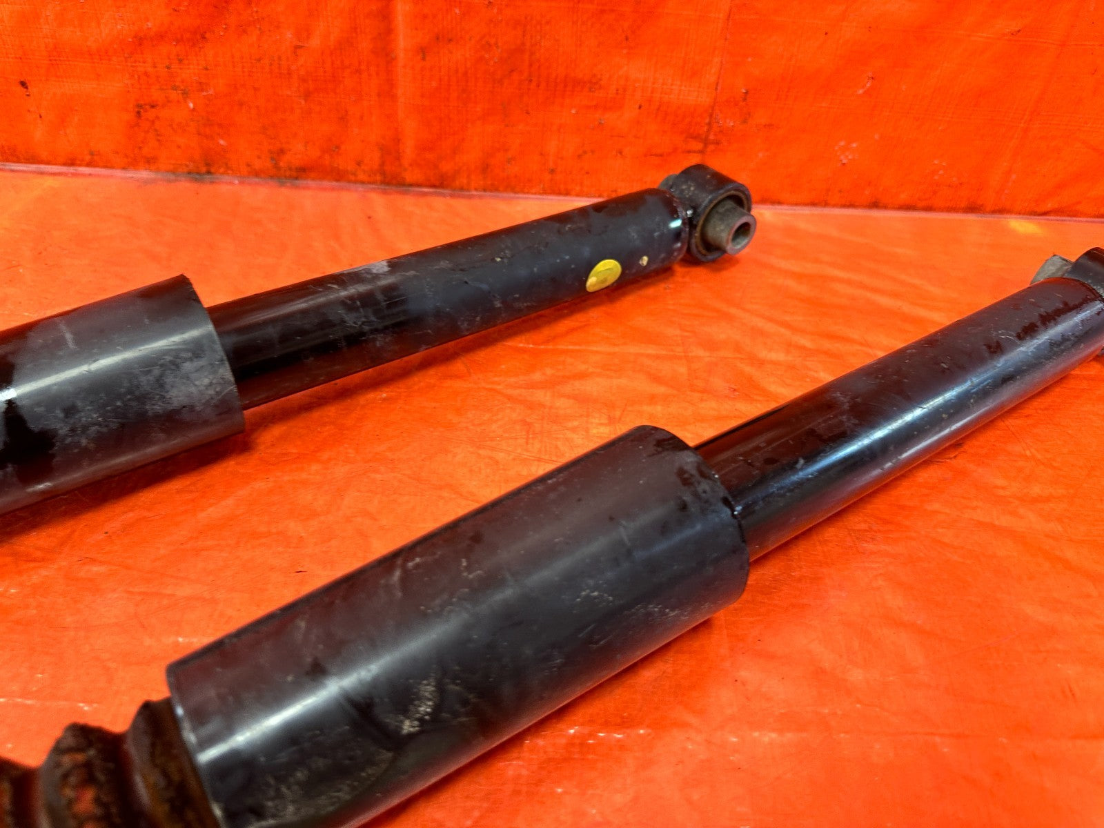 13 16 HYUNDAI GENESIS COUPE 3.8L   SPORT MODEL W/ BREMBO   REAR SHOCKS OEM 2997